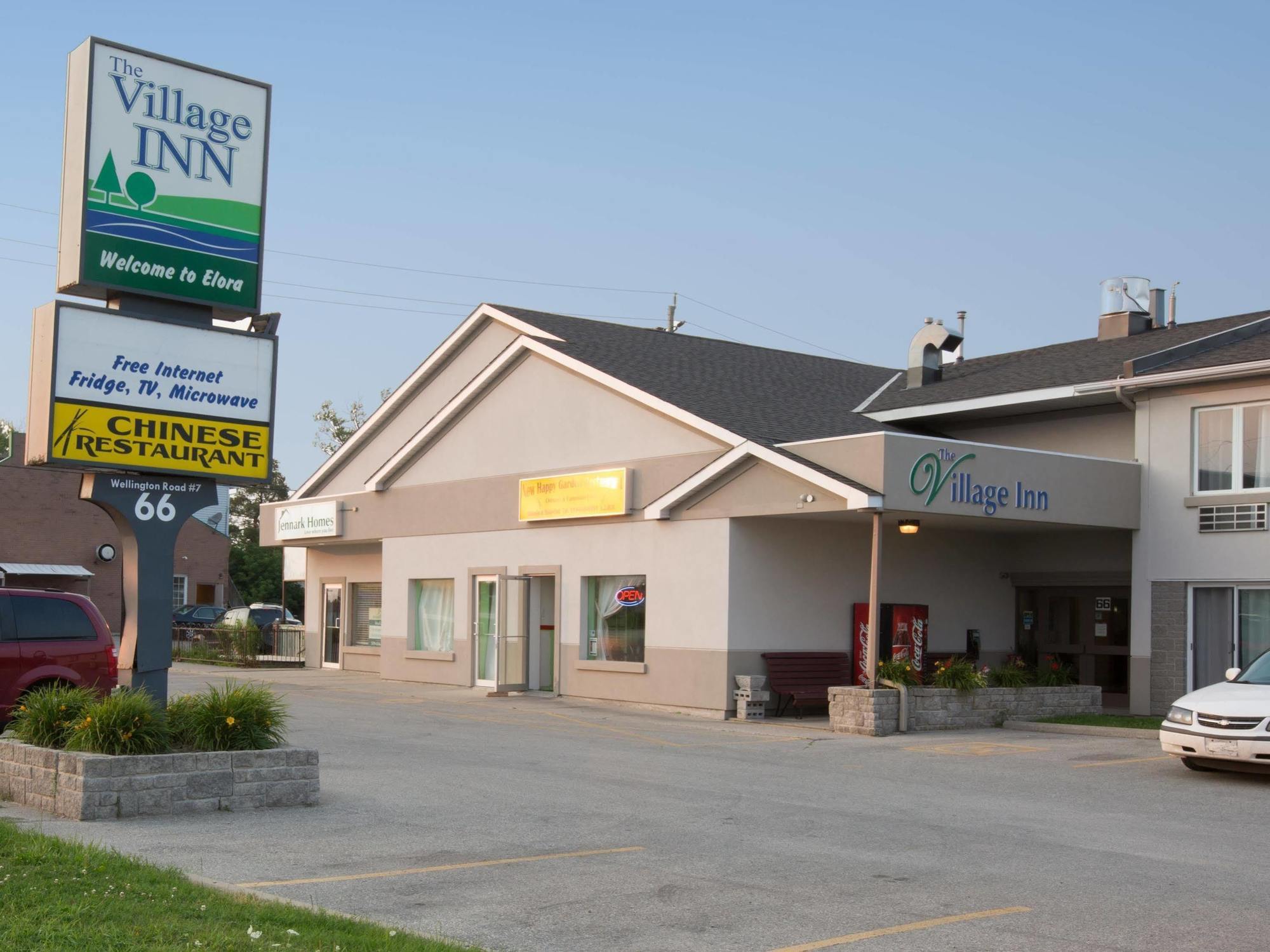 The Village Inn Elora Bagian luar foto
